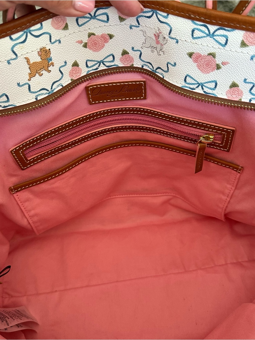 Dooney & Bourke Aristocats tote - Picture 10 of 11
